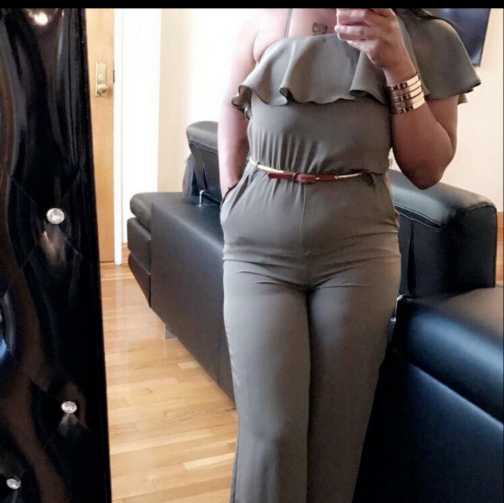 Olive green H & M jumpsuit size 6 pre owned